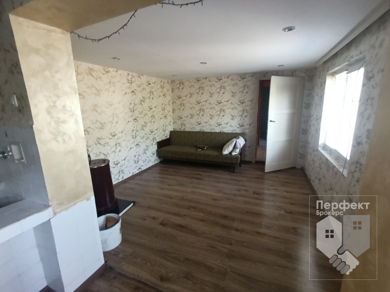 Продава КЪЩА, с. Владислав, област Велико Търново, снимка 3 - Къщи - 52603324