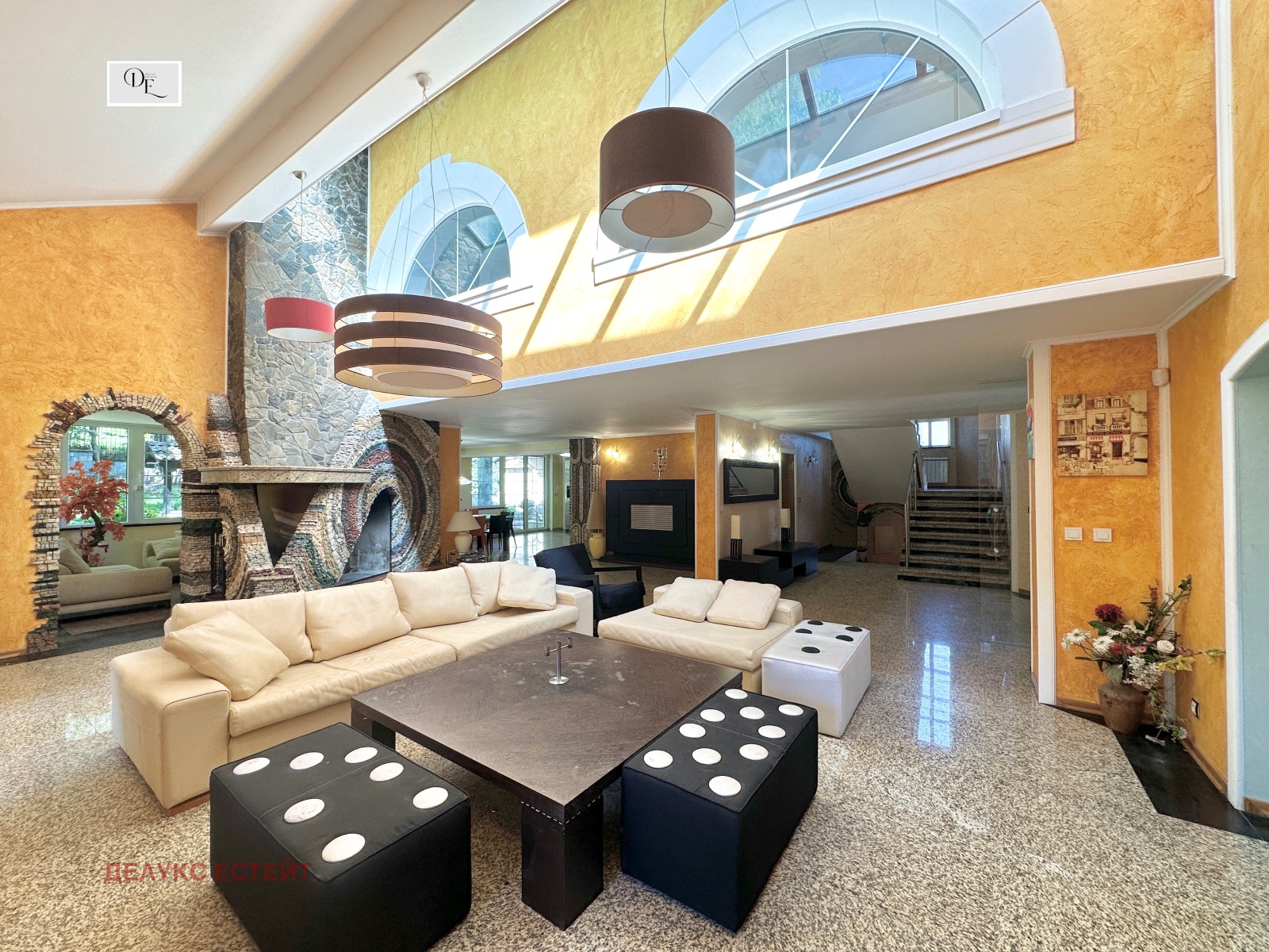 Продава КЪЩА, гр. София, в.з.Киноцентъра, снимка 2 - Къщи - 55432109