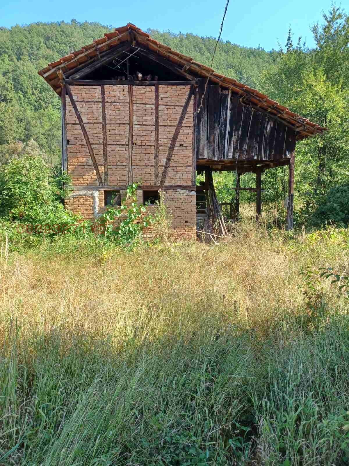 Продава КЪЩА, гр. Троян, област Ловеч, снимка 2 - Къщи - 55747808