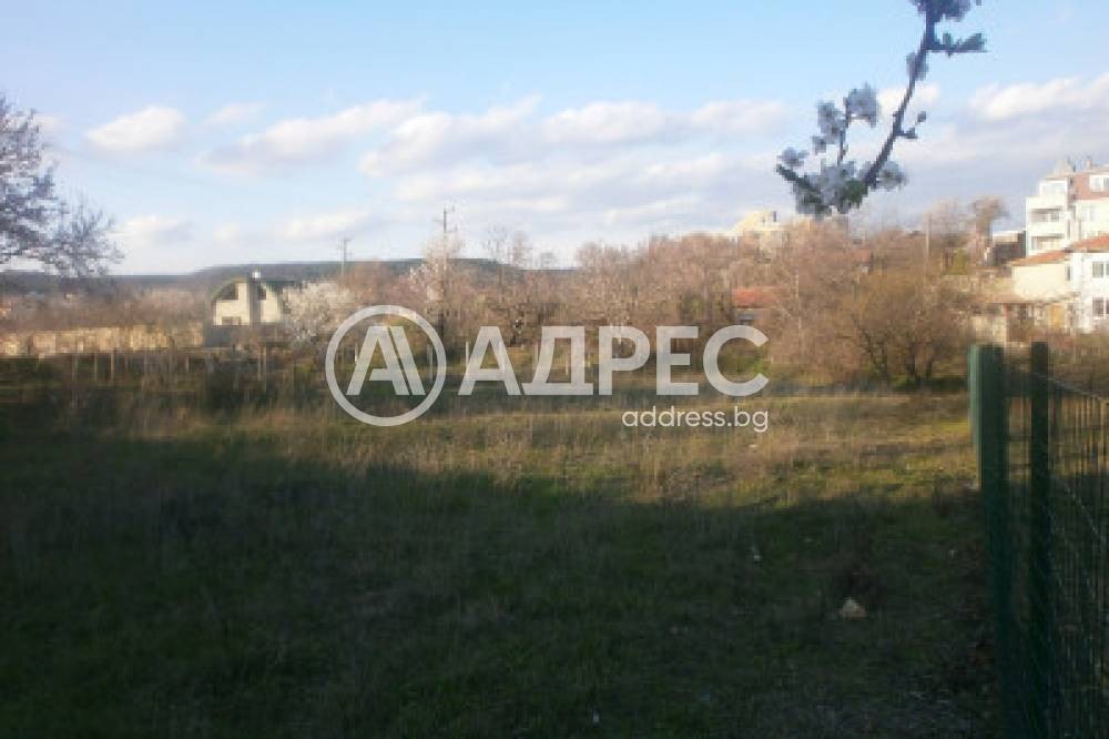 Продава ПАРЦЕЛ, гр. Варна, м-т Долна Трака