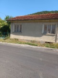 Продава КЪЩА, гр. Троян, област Ловеч, снимка 1