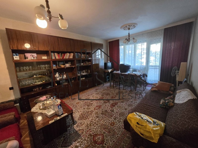 Продава 4-СТАЕН в град Добрич, Център - 117 кв.м / 129 000 € » 252 302.07 лв., ФАЙВ СТАРС