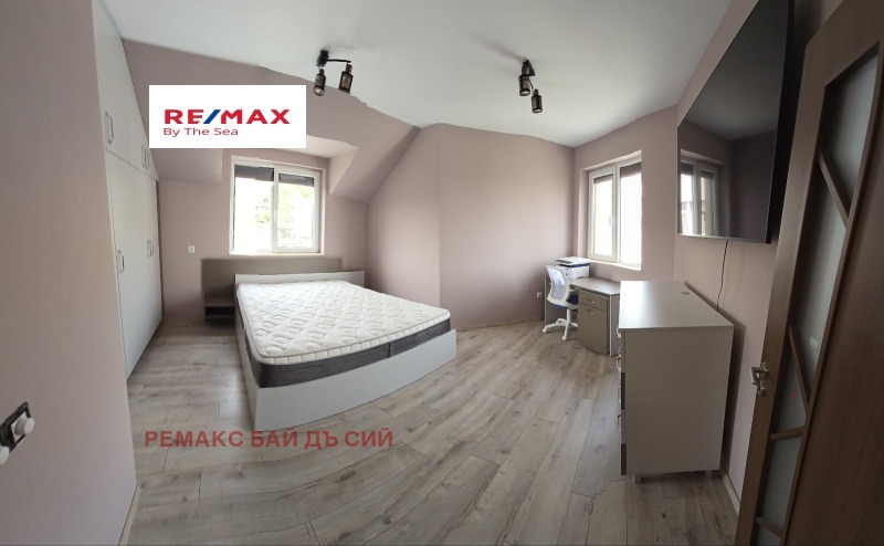 Продава  2-стаен град Варна , к.к. Св.Св. Константин и Елена , 67 кв.м | 51783979