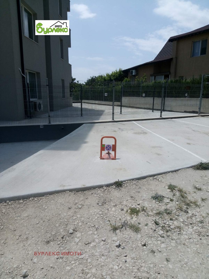Na prodej  1 ložnice Varna , m-t Pčelina , 75 m2 | 68564440 - obraz [8]