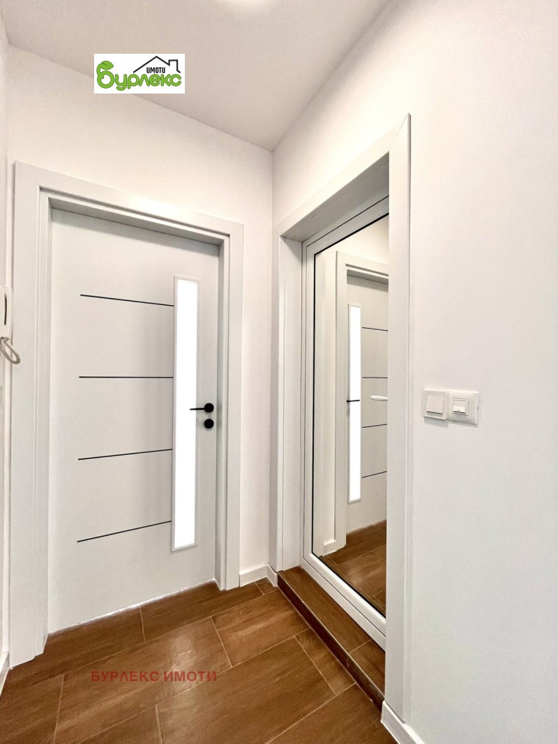 Na prodej  1 ložnice Varna , m-t Pčelina , 75 m2 | 68564440 - obraz [4]