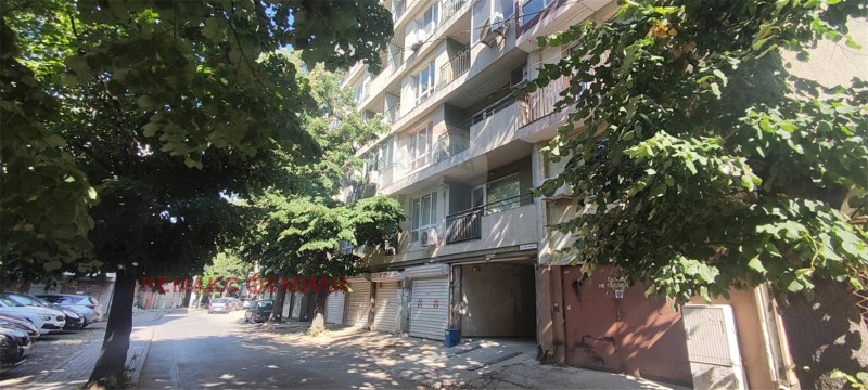 Продава  3-стаен град Варна , Левски 2 , 100 кв.м | 30921749 - изображение [15]