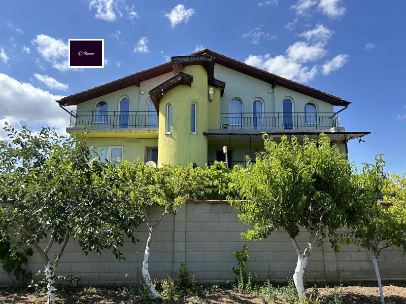 De vânzare  Casa regiunea Dobrich , Topola , 275 mp | 41914305