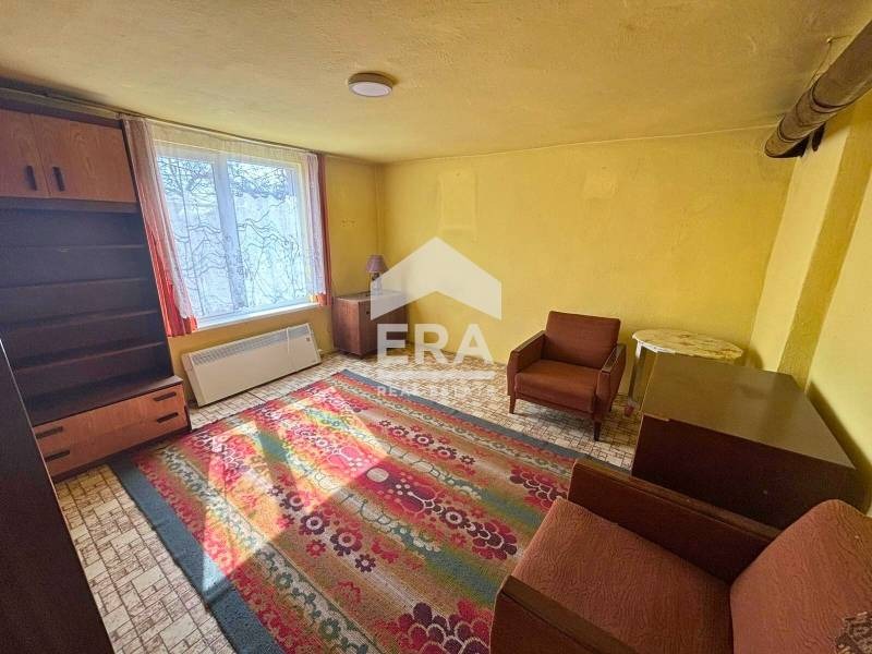 Продава КЪЩА, с. Мараш, област Шумен, снимка 6 - Къщи - 53778327