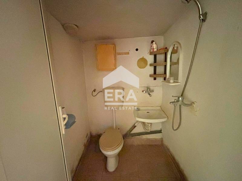 Продава КЪЩА, с. Мараш, област Шумен, снимка 9 - Къщи - 53778327