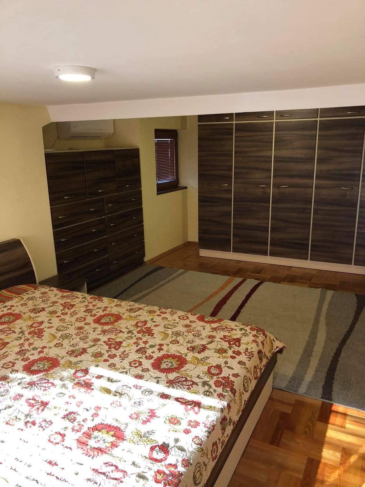 Продава ЕТАЖ ОТ КЪЩА, гр. Разград, Варош, снимка 5 - Етаж от къща - 55387706