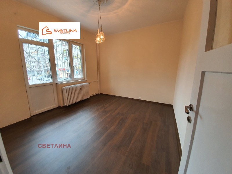 Продава 4-СТАЕН, гр. София, Център, снимка 13 - Апартаменти - 52685931