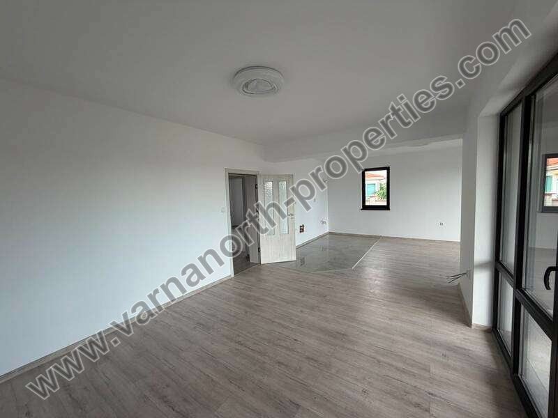Продава КЪЩА, с. Соколово, област Добрич, снимка 6 - Къщи - 52951771