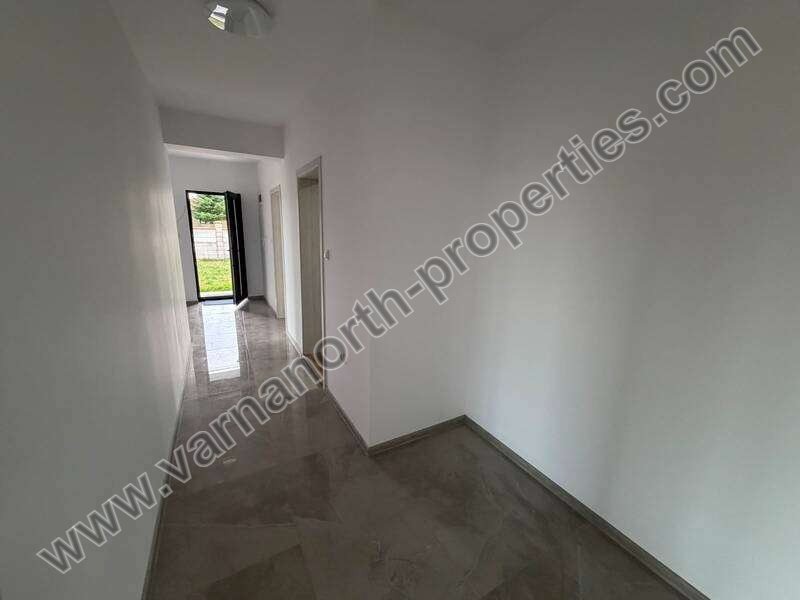 Продава КЪЩА, с. Соколово, област Добрич, снимка 12 - Къщи - 52951771