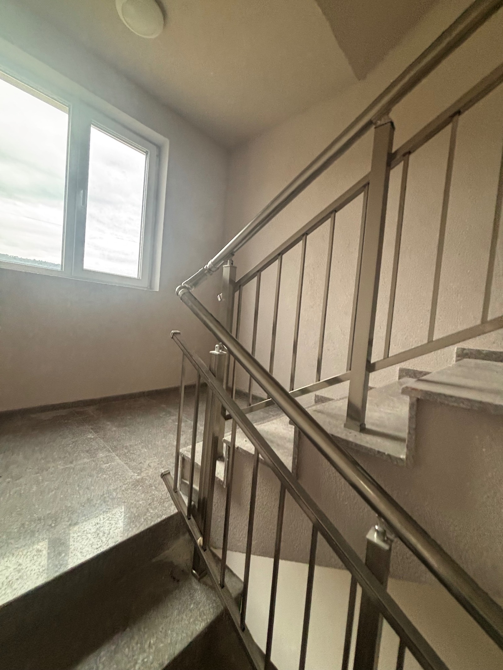 Продава 1-СТАЕН, гр. Варна, Левски 1, снимка 7 - Апартаменти - 56613451