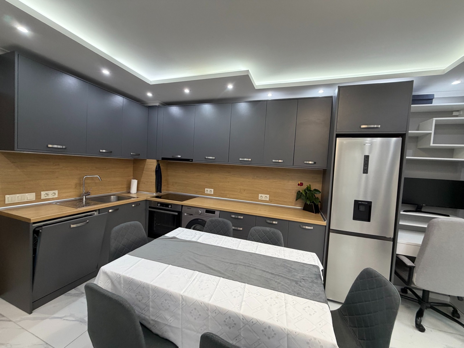 Продава 3-СТАЕН, гр. София, Малинова долина, снимка 3 - Апартаменти - 53874372