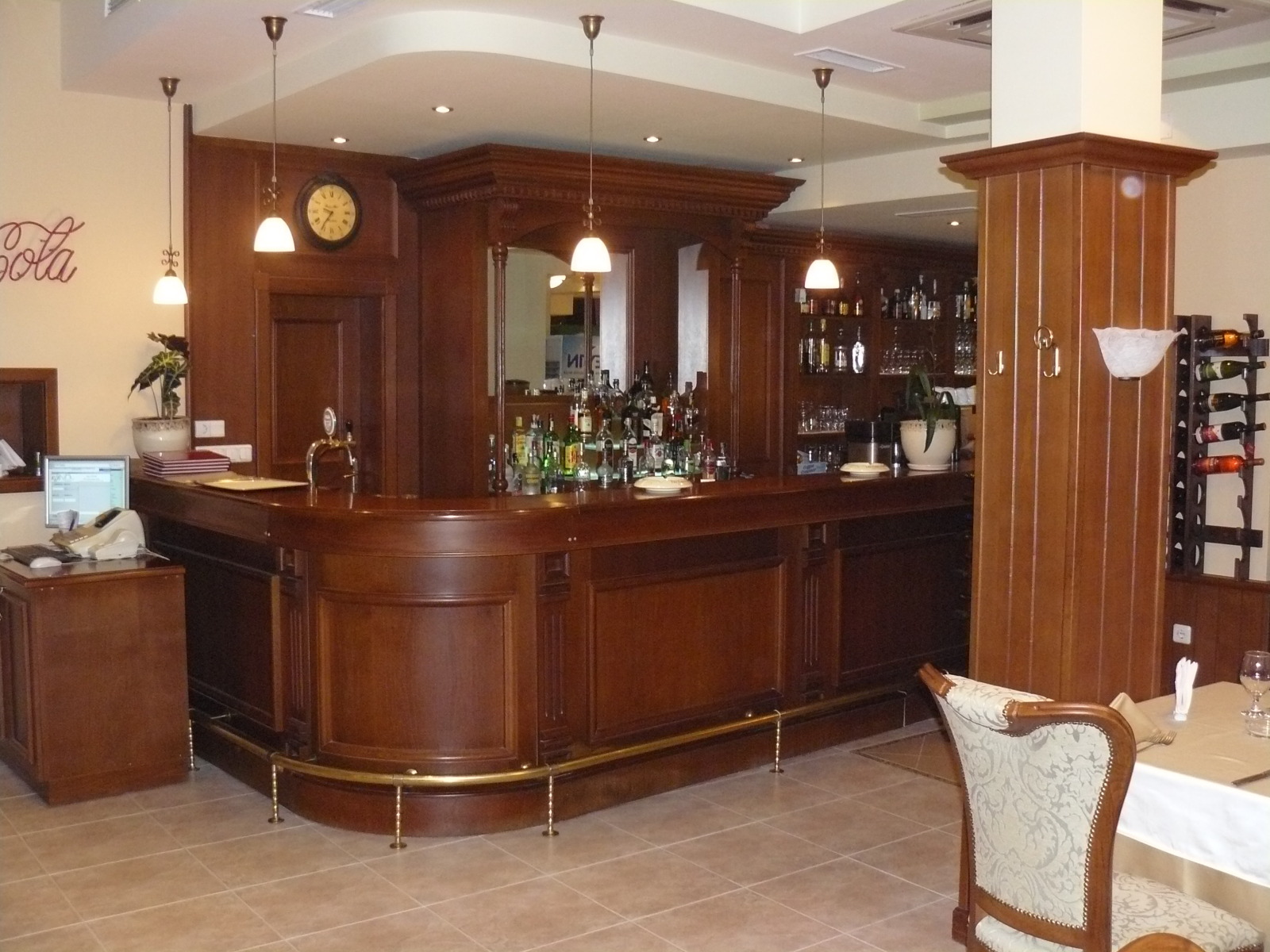 Продава ХОТЕЛ, гр. Пловдив, Мараша, снимка 3 - Хотели - 53811583