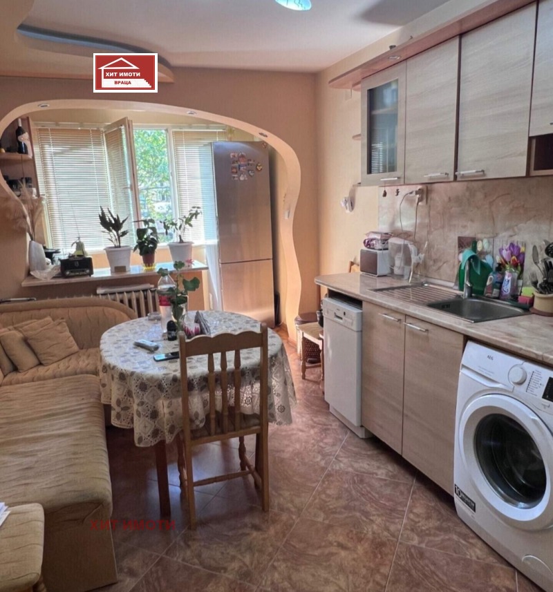À vendre  1 chambre Vratsa , Tsentar , 62 m² | 94843706