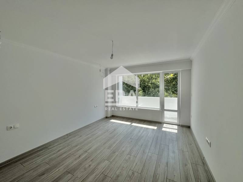 Продава  3-стаен град Варна , Левски 2 , 83 кв.м | 76489432 - изображение [2]