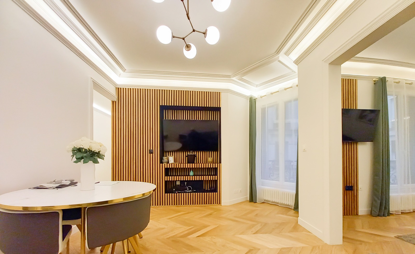 Продава 3-СТАЕН, гр. Варна, Център, снимка 2 - Апартаменти - 54260304