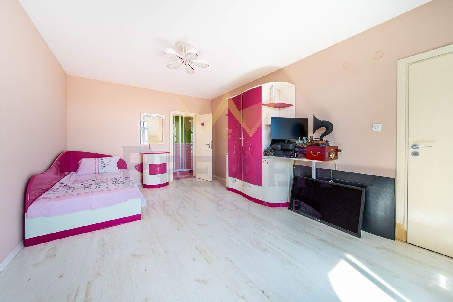 Продава КЪЩА, гр. Варна, м-т Долна Трака, снимка 11 - Къщи - 54342518