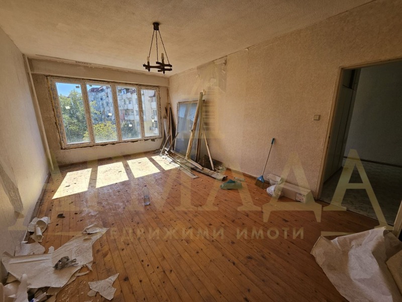 Продава  2-стаен, град Пловдив, Кючук Париж • 65 000 EUR • ID 80133996 — holmes.bg - [1] 