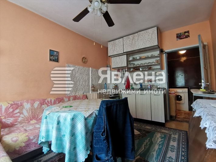 De vânzare  2 dormitoare Plovdiv , Camenița 2 , 65 mp | 66134028