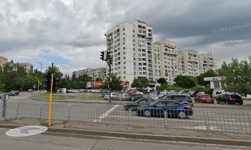 Продава 3-СТАЕН, гр. София, Света Троица