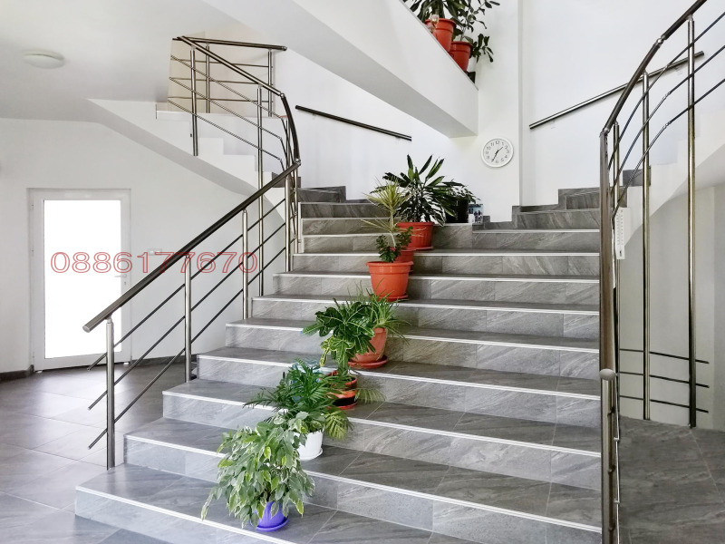 Продава КЪЩА, гр. Луковит, област Ловеч, снимка 11 - Къщи - 52781060