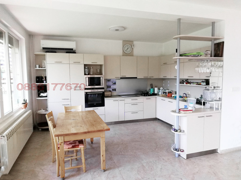 Продава КЪЩА, гр. Луковит, област Ловеч, снимка 9 - Къщи - 52781060