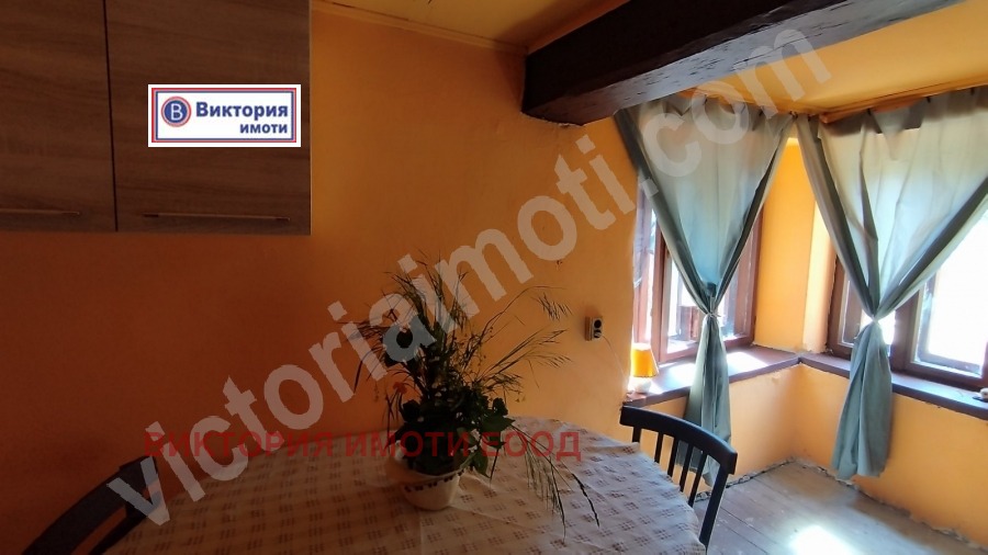 Продава КЪЩА, с. Вишовград, област Велико Търново, снимка 2 - Къщи - 50253992