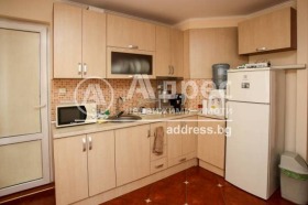 1 quarto Lozenec, Sofia