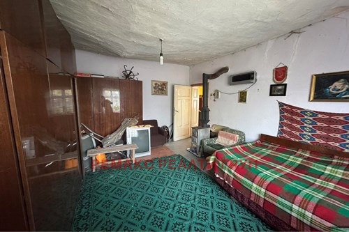 Продава 4-СТАЕН, гр. Търговище, Запад 3, снимка 3 - Апартаменти - 55964924