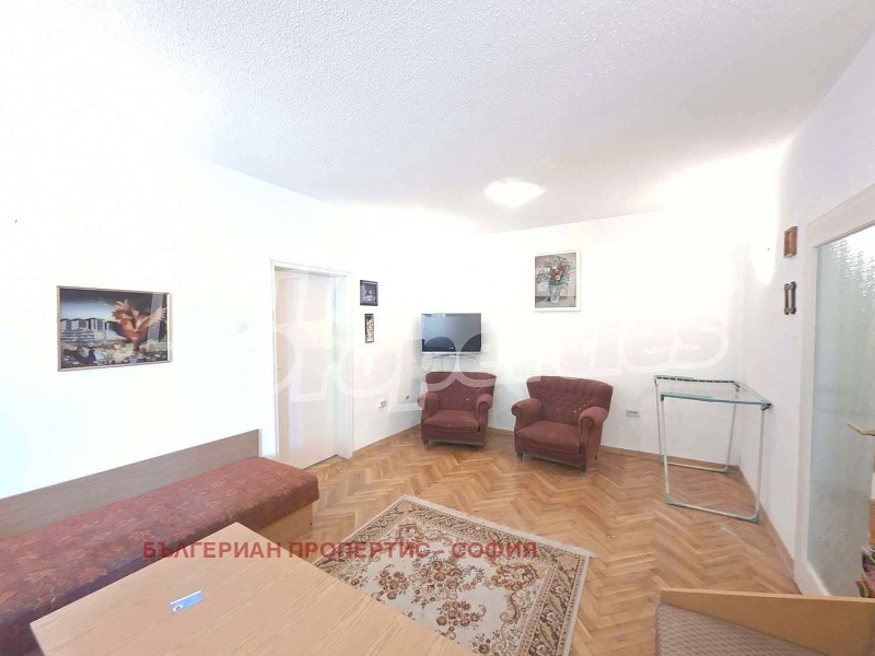 De vânzare  1 dormitor Sofia , Banișora , 60 mp | 75855220