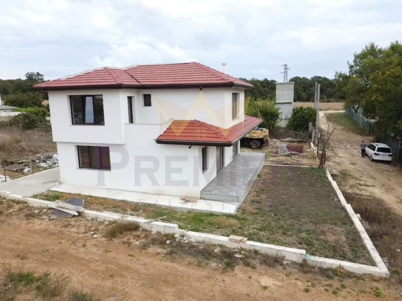 Продава КЪЩА, с. Шкорпиловци, област Варна, снимка 7 - Къщи - 52452652