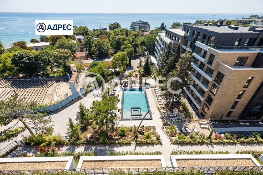 Продава КЪЩА, гр. Варна, к.к. Св.Св. Константин и Елена, снимка 2 - Къщи - 52797792