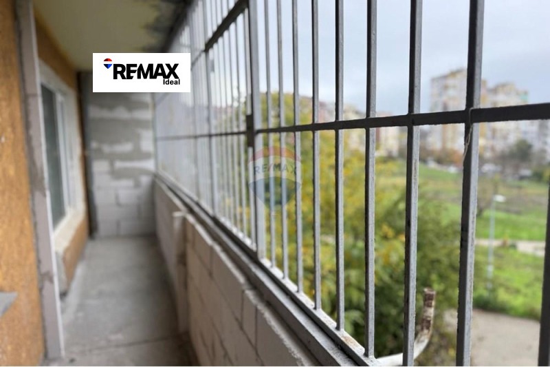 Продава 2-СТАЕН в град Варна, Възраждане 3 - 46 кв.м / 120 000 € » 234 699.60 лв., РЕМАКС-ИДЕАЛ