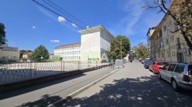 2 dormitoare Țentâr, Ruse