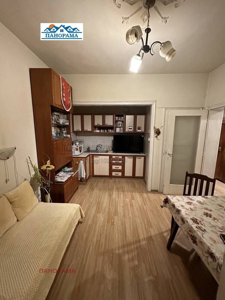 Na sprzedaż  1 sypialnia Plowdiw , Centar , 77 mkw | 97769305
