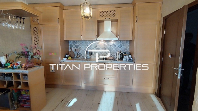 Продава 3-СТАЕН, гр. Бургас, Зорница, снимка 2 - Апартаменти - 52320543