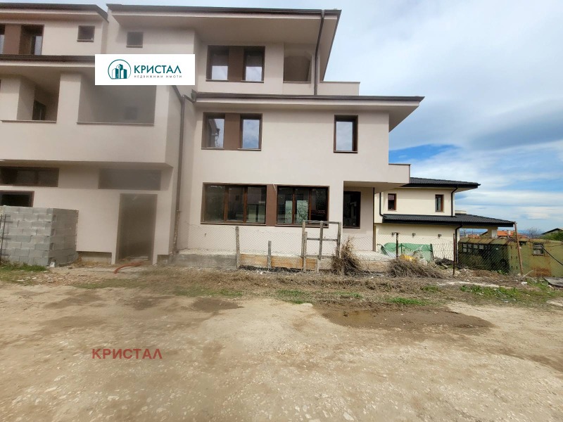 Продава  Къща, област Пловдив, с. Марково •  245 000 EUR • ID 41074756 — holmes.bg - [1] 