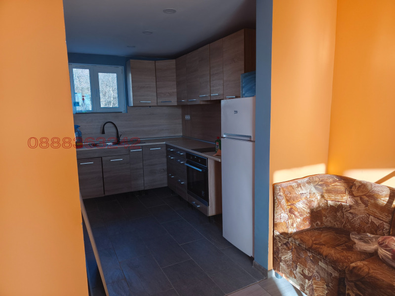 Продава КЪЩА, с. Чибаовци, област София област, снимка 2 - Къщи - 52712588