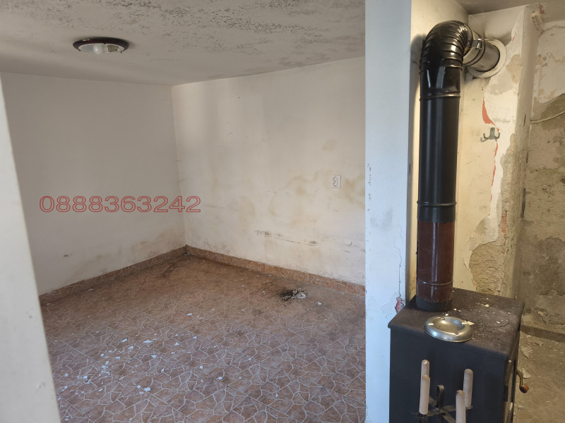 Продава КЪЩА, с. Чибаовци, област София област, снимка 11 - Къщи - 52712588