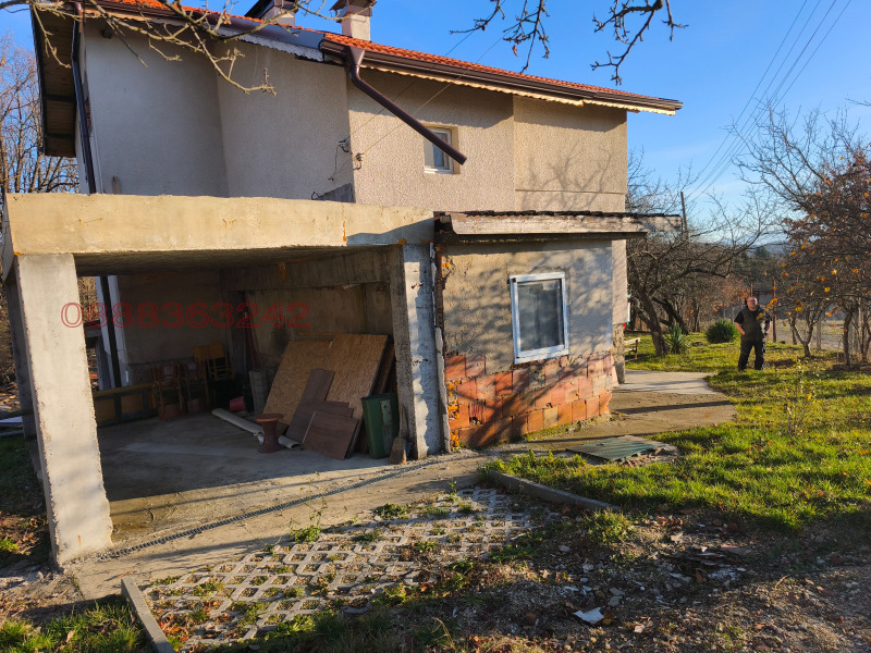 Продава КЪЩА, с. Чибаовци, област София област, снимка 13 - Къщи - 52712588