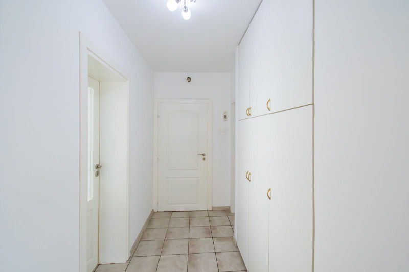 Продава КЪЩА, гр. София, с. Лозен, снимка 10 - Къщи - 53198597