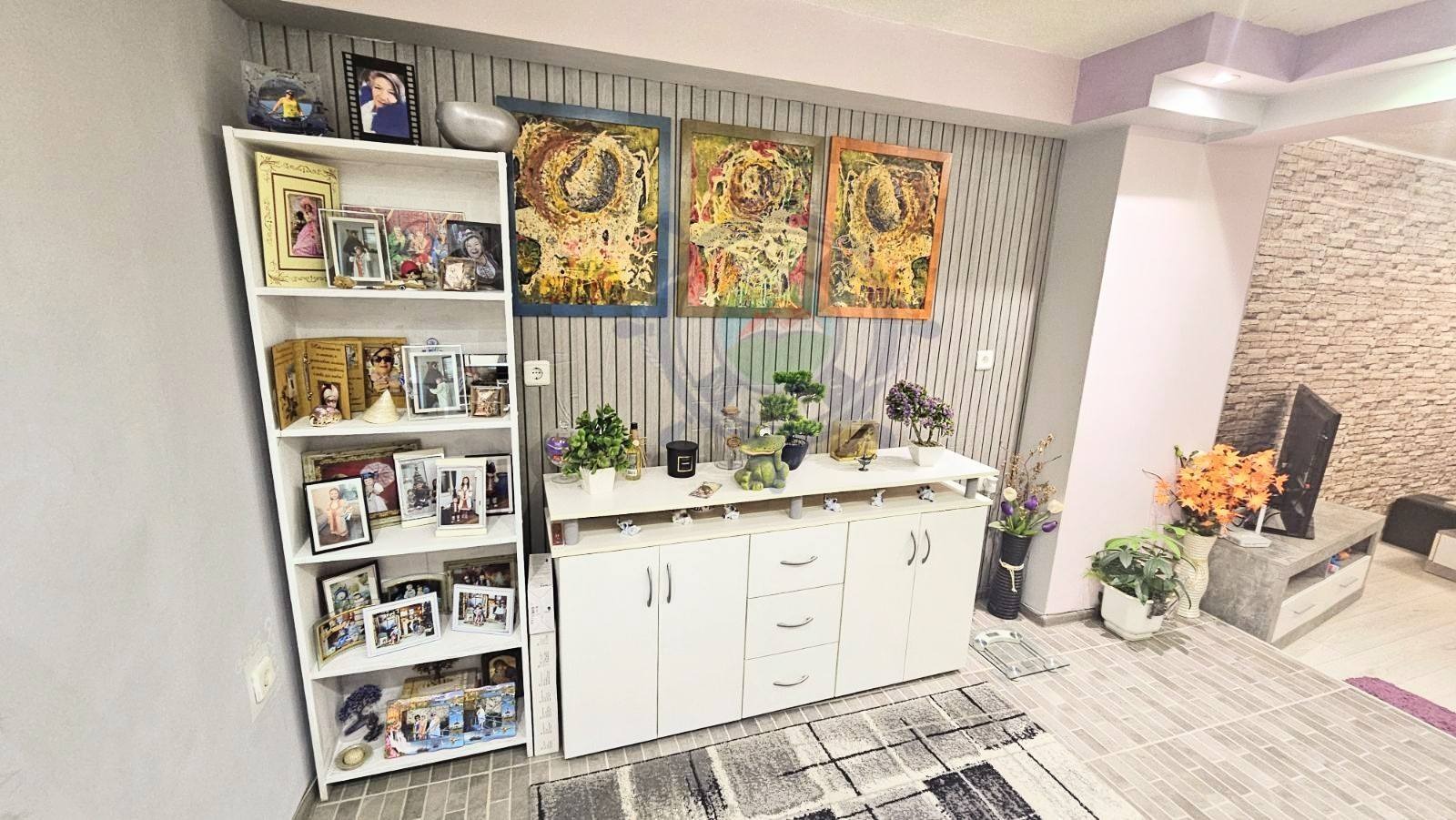 Продава 4-СТАЕН, гр. Варна, Гръцка махала, снимка 2 - Апартаменти - 54091721