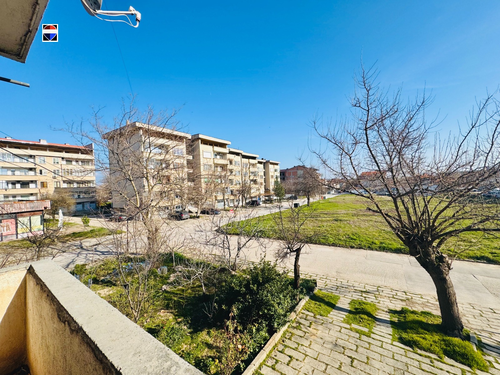 Продава МНОГОСТАЕН, гр. Хисаря, област Пловдив, снимка 2 - Апартаменти - 53940441