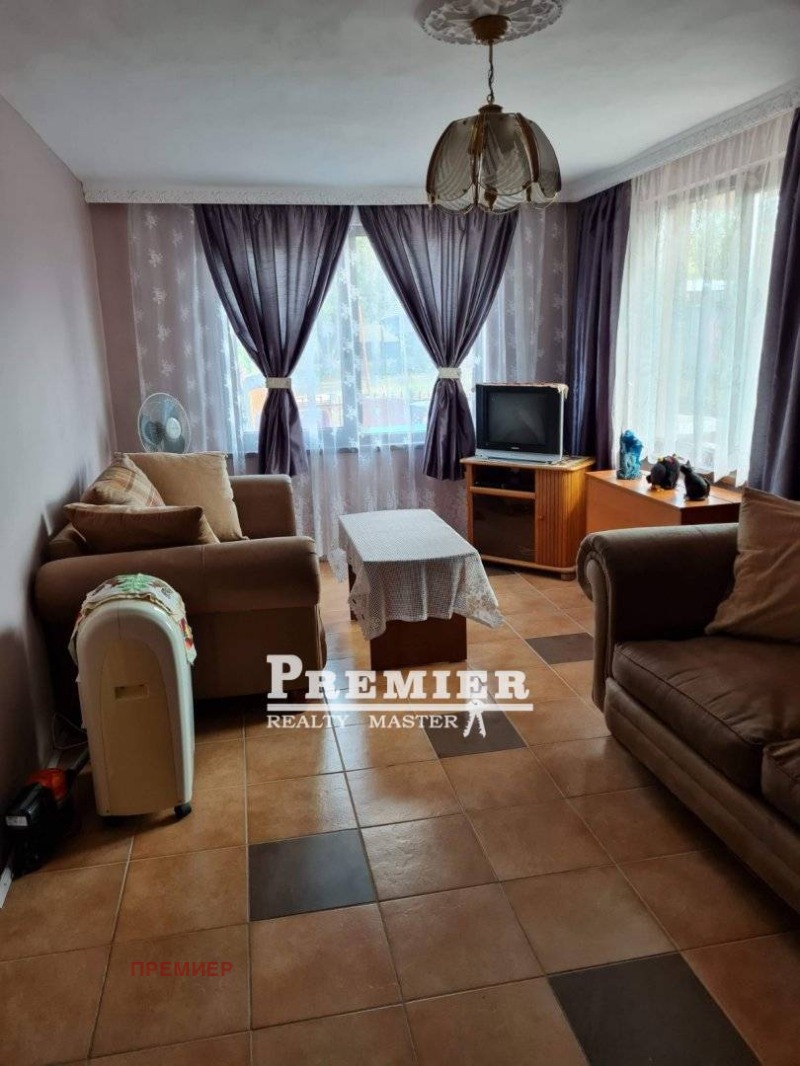 Продава КЪЩА в област Бургас, с. Тънково - 180 кв.м / 170 000 € » 332 491.10 лв., ПРЕМИЕР