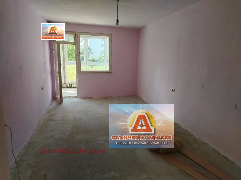 Na prodej  2 ložnice Šumen , 5-ti polk , 96 m2 | 85880605 - obraz [2]