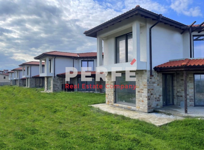 Till salu  Hus region Burgas , Sinemorec , 200 kvm | 35445866 - bild [3]