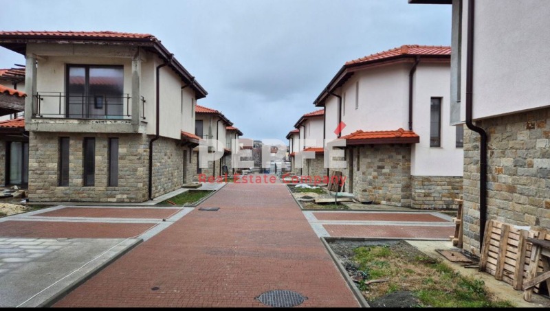 Till salu  Hus region Burgas , Sinemorec , 200 kvm | 35445866 - bild [4]
